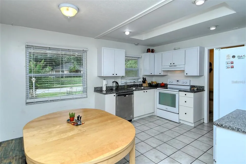 4414 Longford Dr, Sarasota, FL 34232