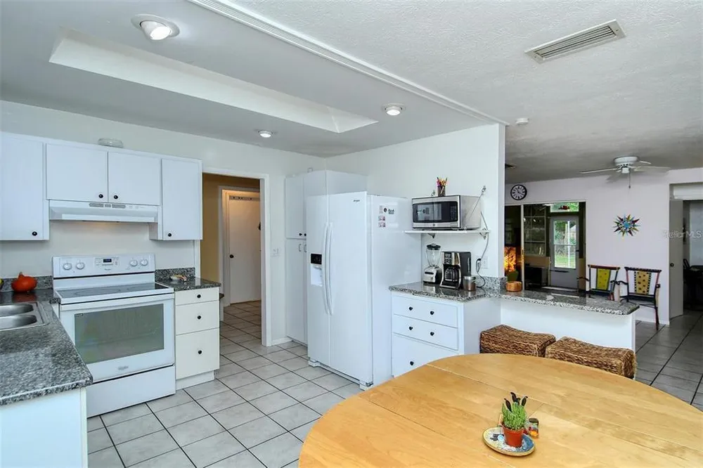4414 Longford Dr, Sarasota, FL 34232