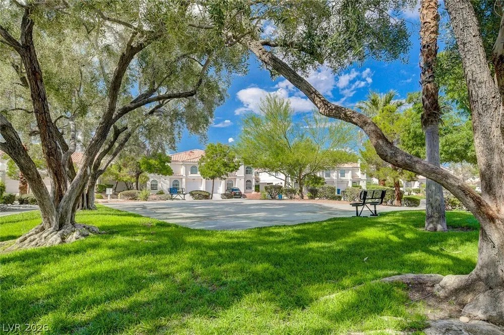 8012 Lisa Dawn Ave, Las Vegas, NV 89147