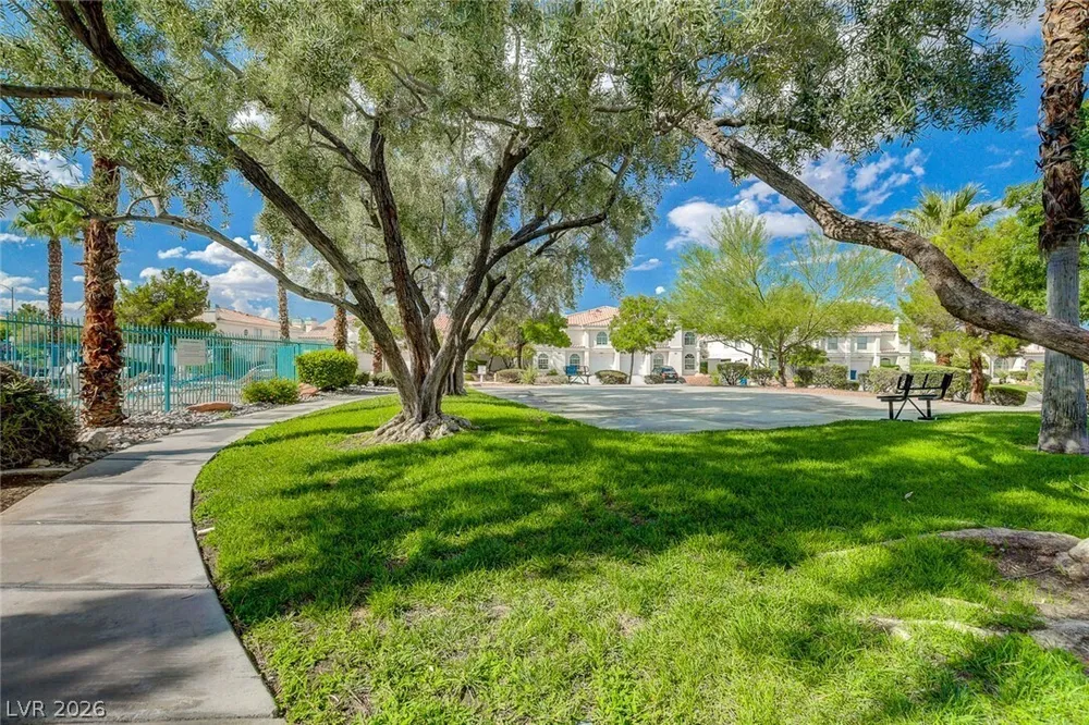 8012 Lisa Dawn Ave, Las Vegas, NV 89147