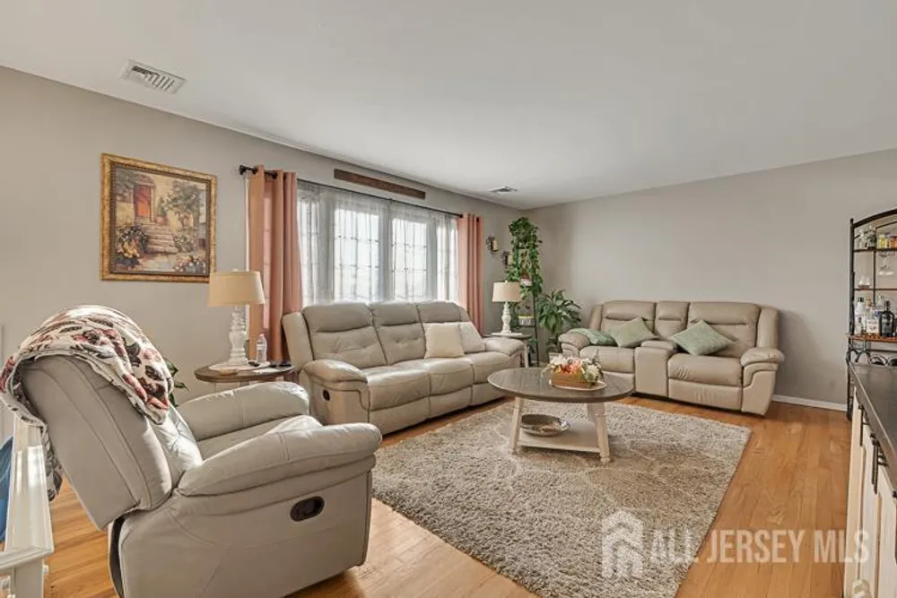 1 Via Vitale, Kenilworth, NJ 07033