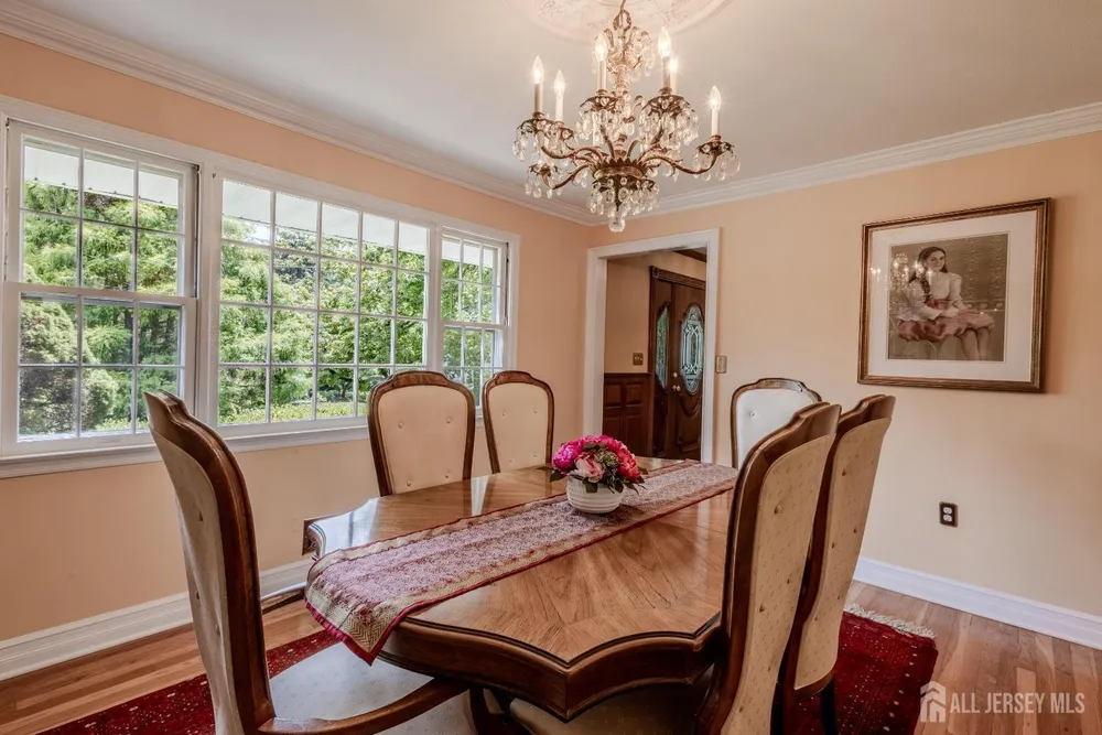 17 Stephens Dr, East Brunswick, NJ 08816