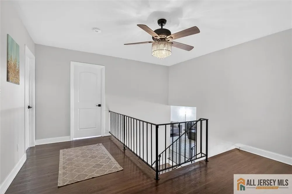 16 Colonial Dr, East Brunswick, NJ 08816