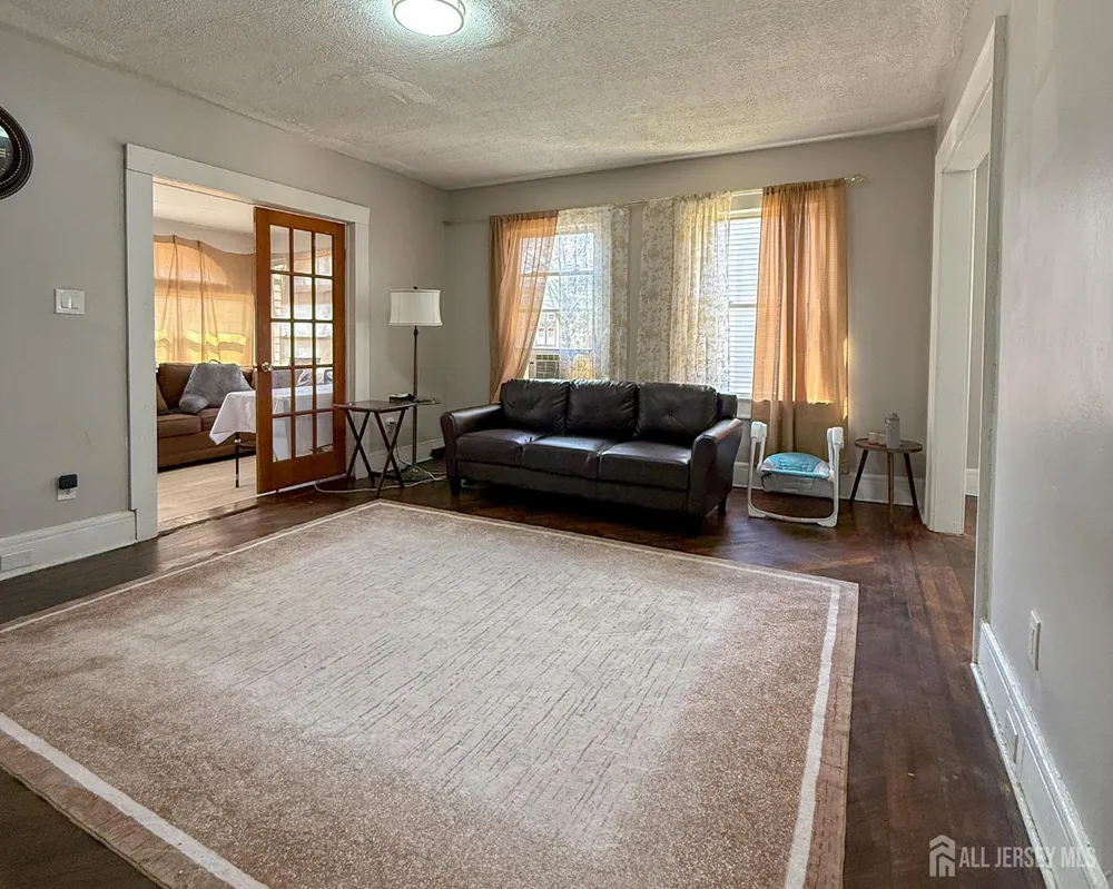 130 Elmwood Ave, East Orange, NJ 07018