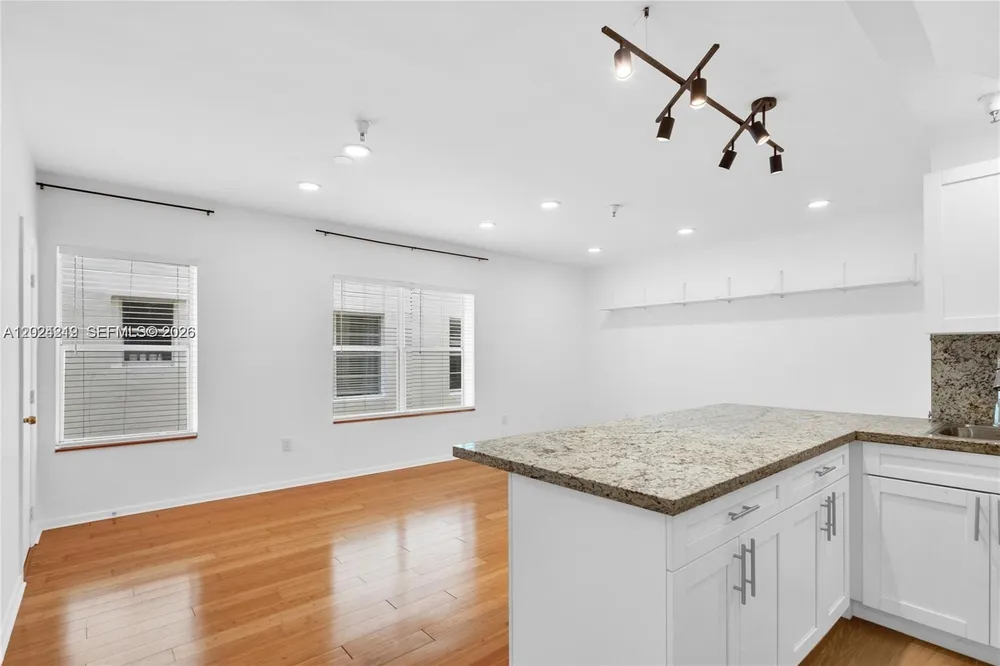 1350 Pennsylvania Ave, Miami Beach, FL 33139