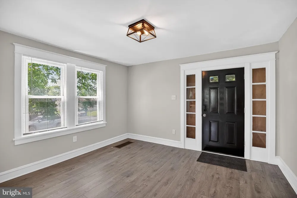 339 Maple Ave, Glenside, PA 19038