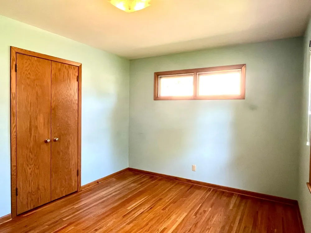 3752 Upper 73rd St E, Inver Grove Heights, MN 55076