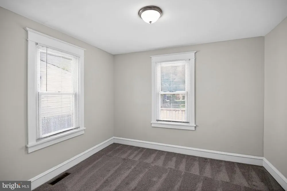 339 Maple Ave, Glenside, PA 19038