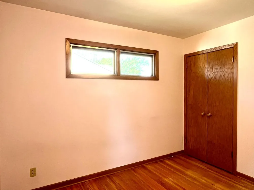 3752 Upper 73rd St E, Inver Grove Heights, MN 55076