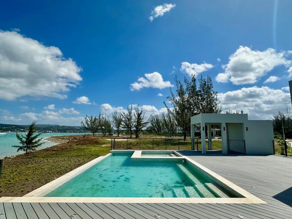 PRISTINE HARBOUR St. James