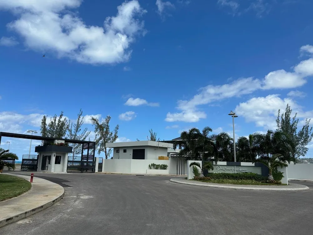 PRISTINE HARBOUR St. James