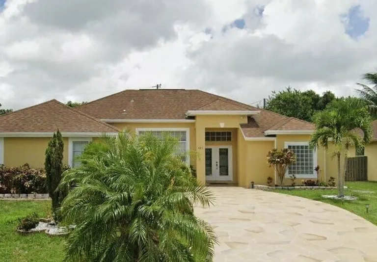485 SW Dagget Ave, Port St Lucie, FL 34953