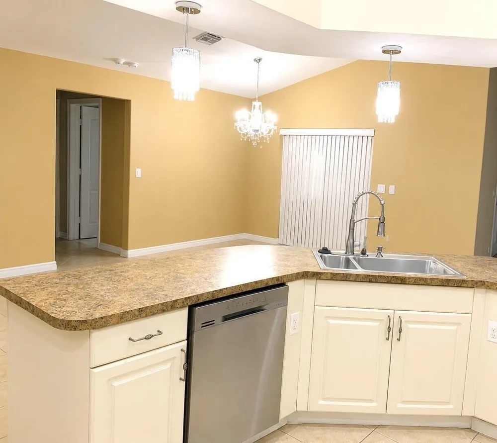 485 SW Dagget Ave, Port St Lucie, FL 34953