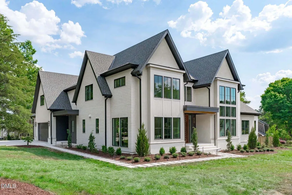 7917 S Bridgewater Ct, Raleigh, NC 27615
