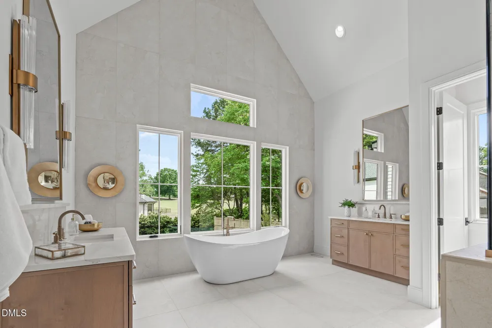 7917 S Bridgewater Ct, Raleigh, NC 27615