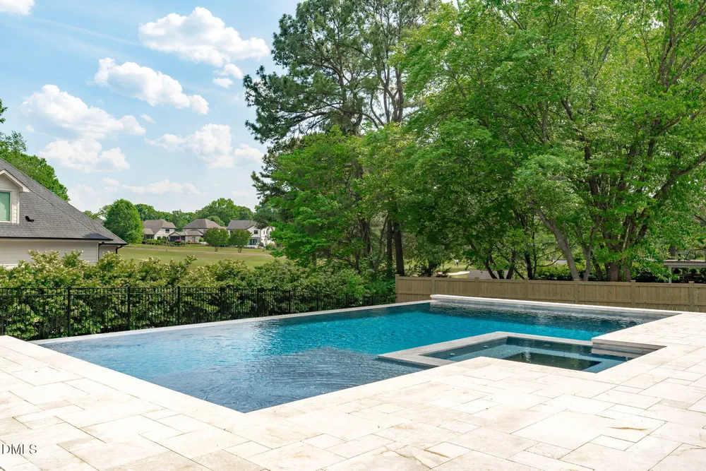7917 S Bridgewater Ct, Raleigh, NC 27615