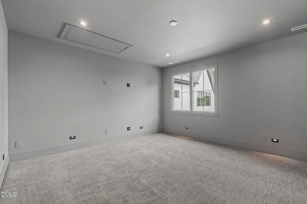 7917 S Bridgewater Ct, Raleigh, NC 27615