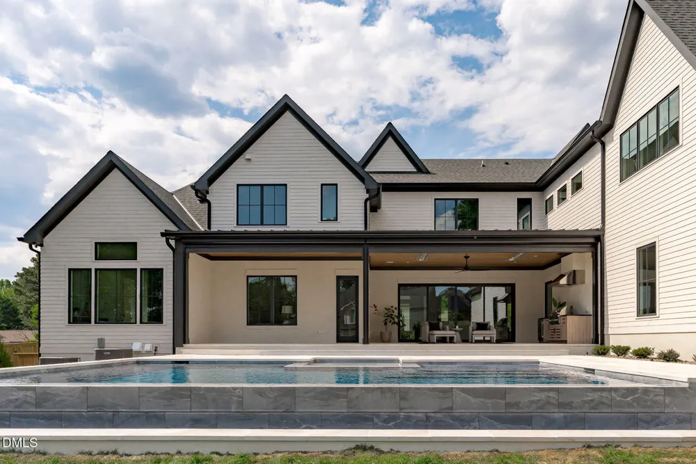 7917 S Bridgewater Ct, Raleigh, NC 27615
