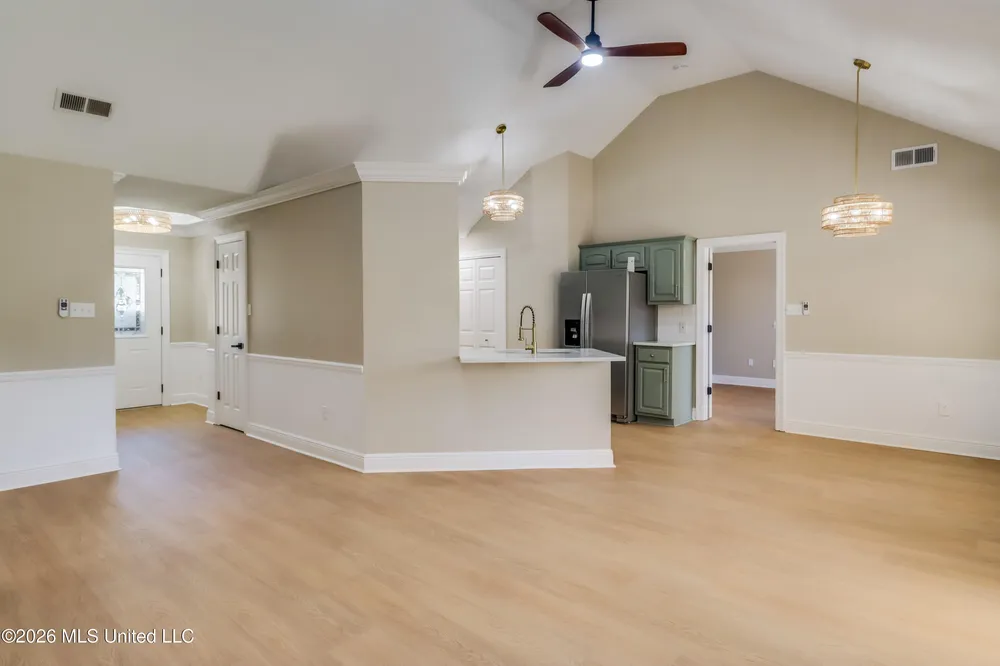 8516 Kono Pl, Diamondhead, MS 39525