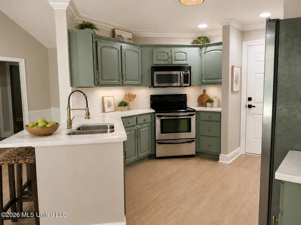 8516 Kono Pl, Diamondhead, MS 39525
