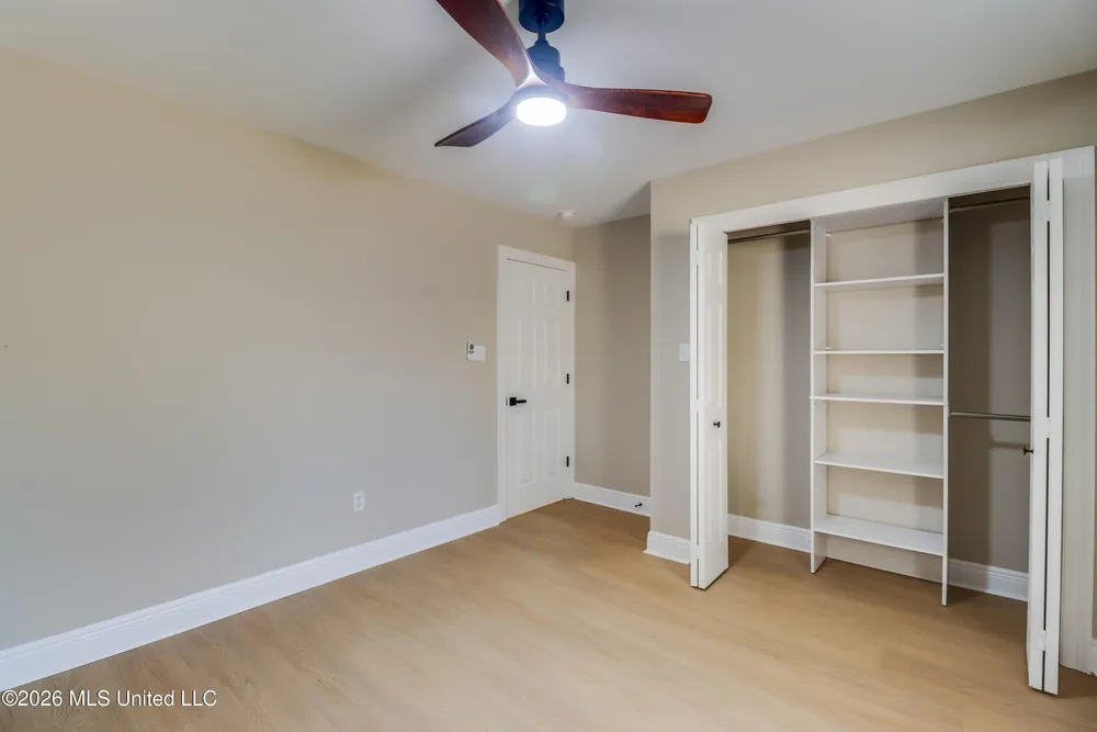 8516 Kono Pl, Diamondhead, MS 39525
