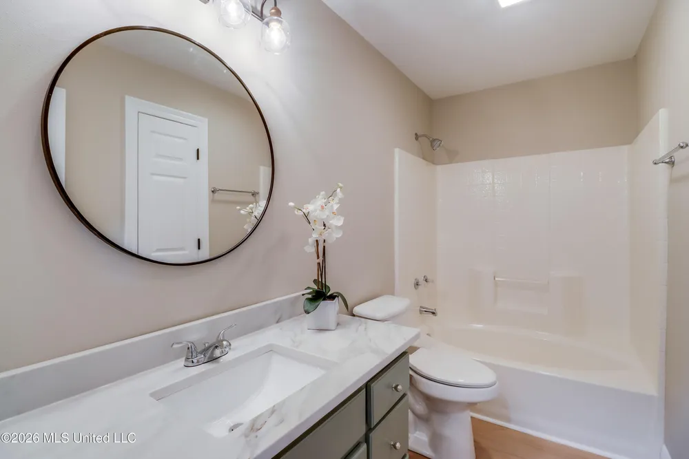 8516 Kono Pl, Diamondhead, MS 39525