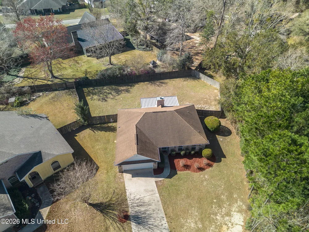 8516 Kono Pl, Diamondhead, MS 39525