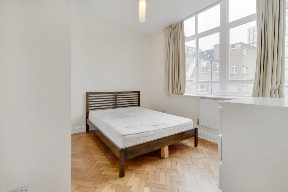 Bunhill Row, London, EC1Y photo 13