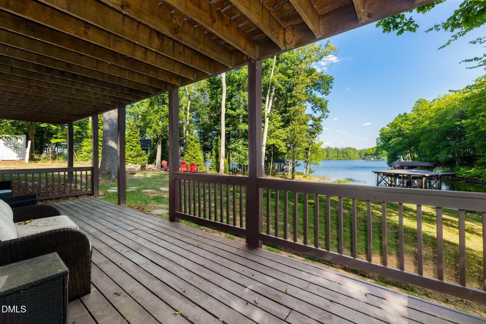 106 Bass Ct, Macon, NC 27551
