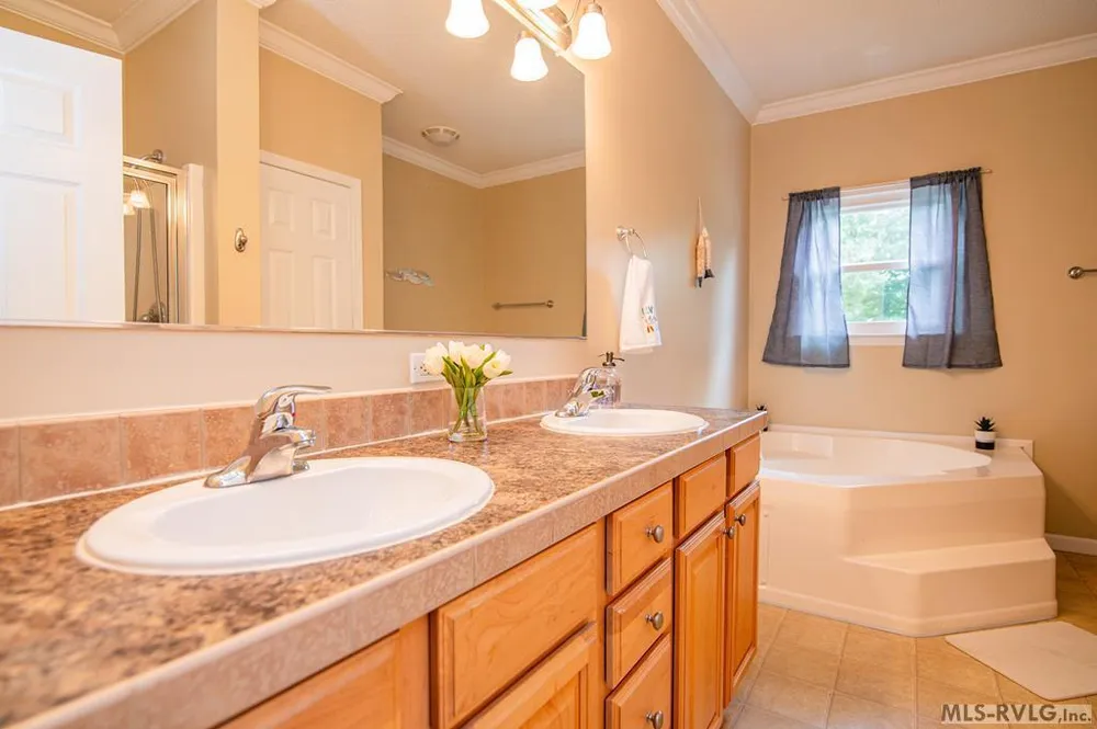 287 Moncure Ln, Henrico, NC 27842