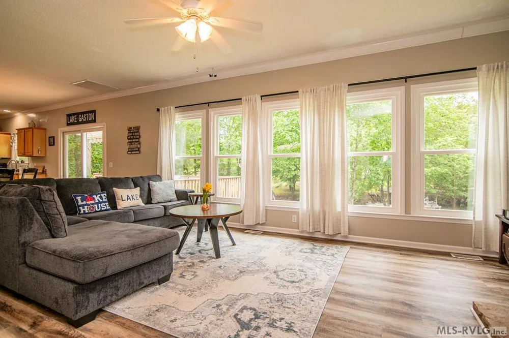 287 Moncure Ln, Henrico, NC 27842