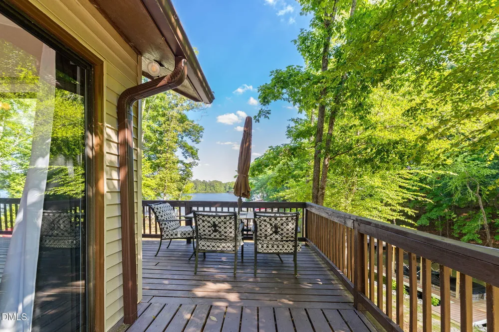 106 Bass Ct, Macon, NC 27551