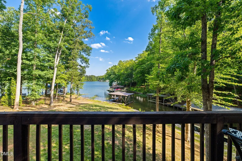 106 Bass Ct, Macon, NC 27551