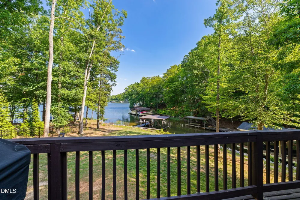 106 Bass Ct, Macon, NC 27551