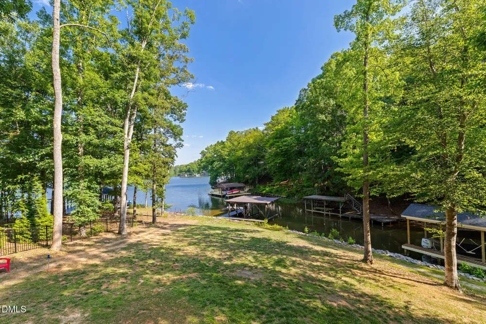 106 Bass Ct, Macon, NC 27551