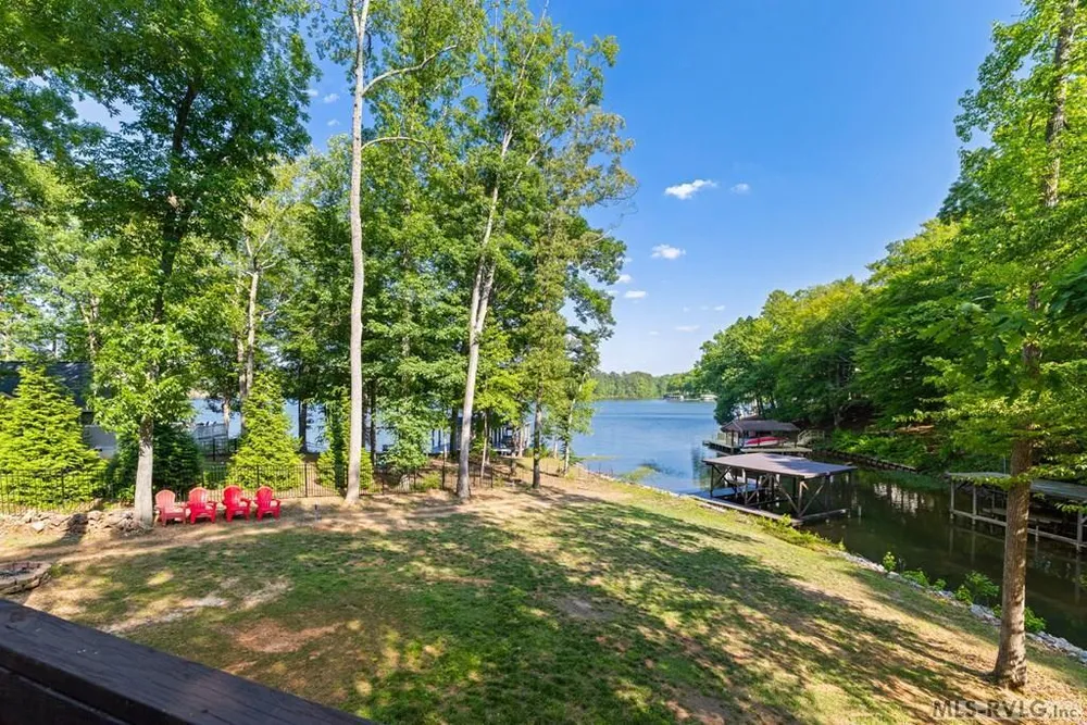 106 Bass Ct, Macon, NC 27551