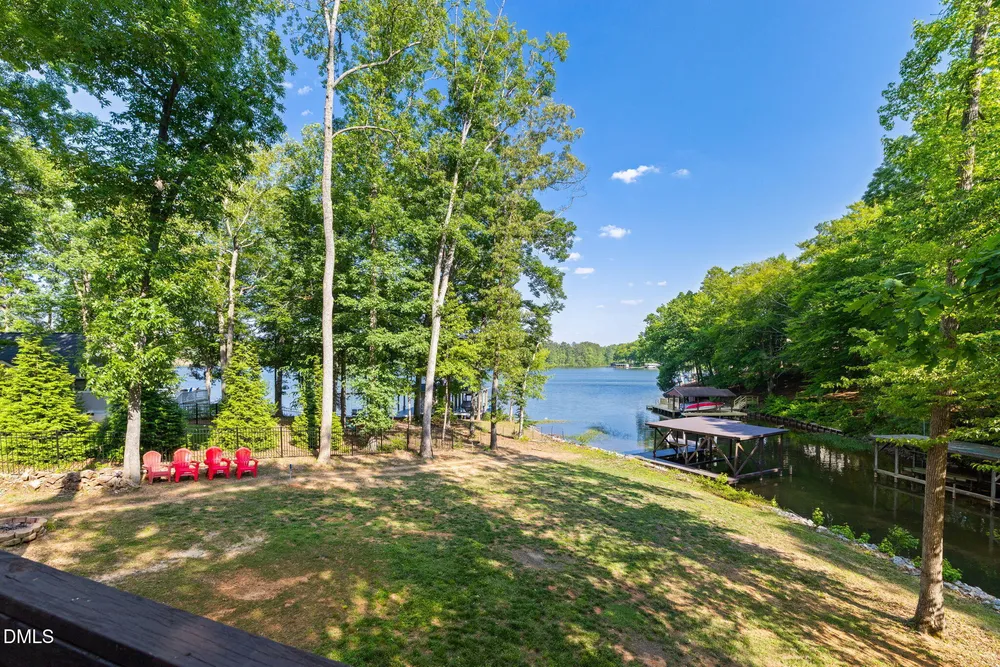106 Bass Ct, Macon, NC 27551