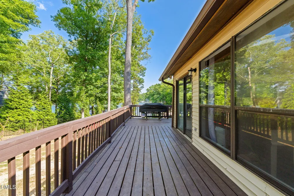 106 Bass Ct, Macon, NC 27551