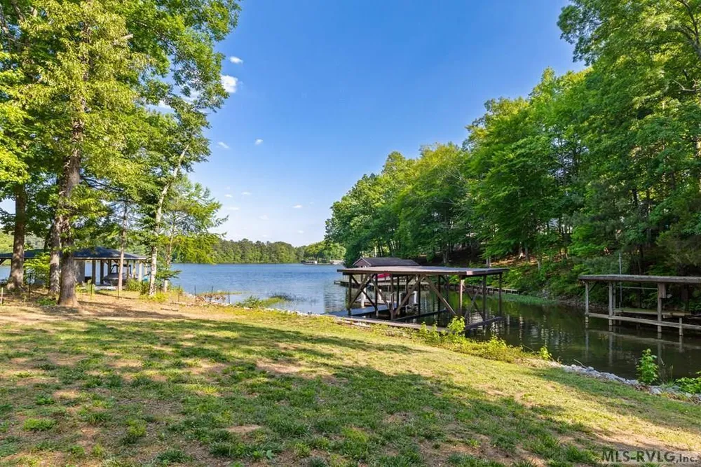 106 Bass Ct, Macon, NC 27551