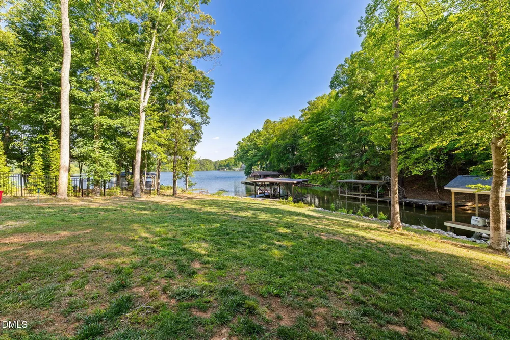 106 Bass Ct, Macon, NC 27551