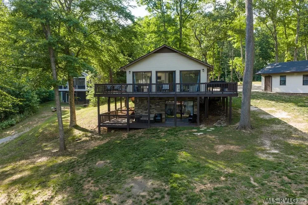 106 Bass Ct, Macon, NC 27551