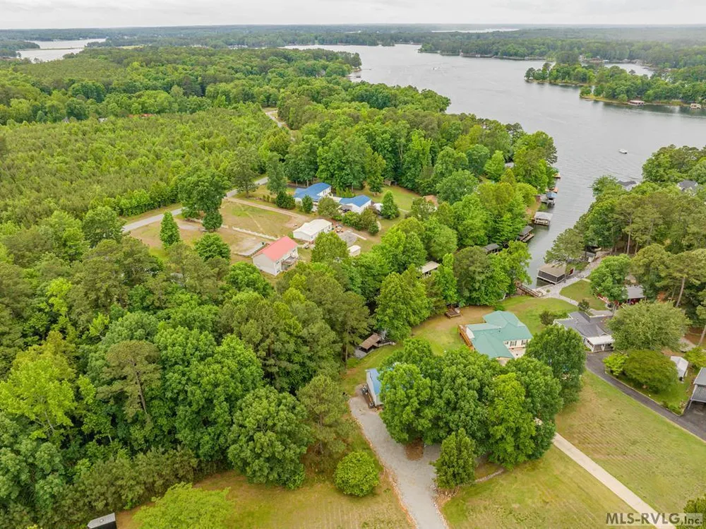 287 Moncure Ln, Henrico, NC 27842