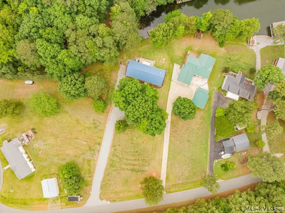 287 Moncure Ln, Henrico, NC 27842