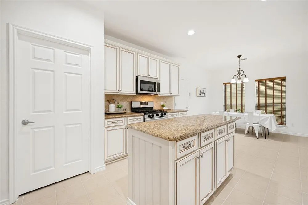 9745 Water Tree Dr, McKinney, TX 75072