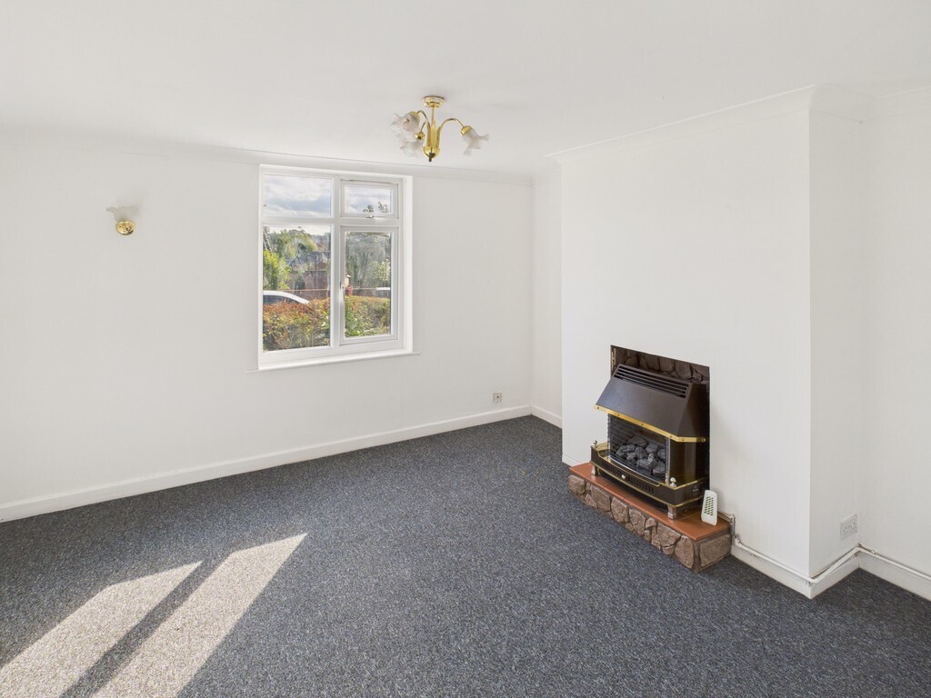 Low Bungay Road, Loddon Image 4