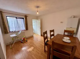 Florence Close, Harlow thumb 3