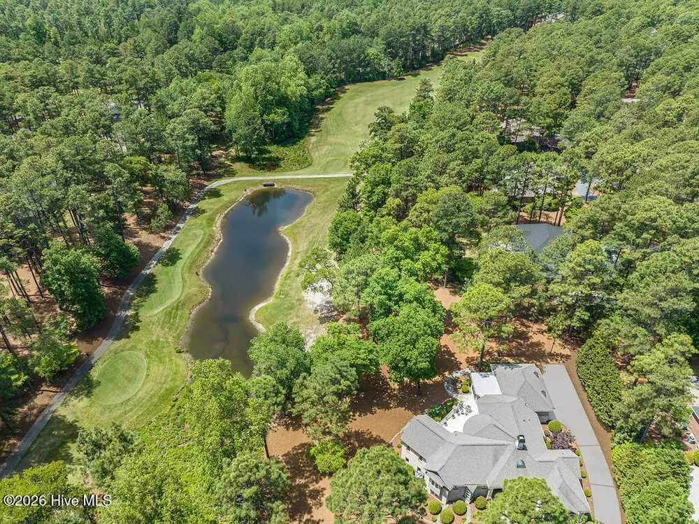73 McMichael Dr, Pinehurst, NC 28374-6702