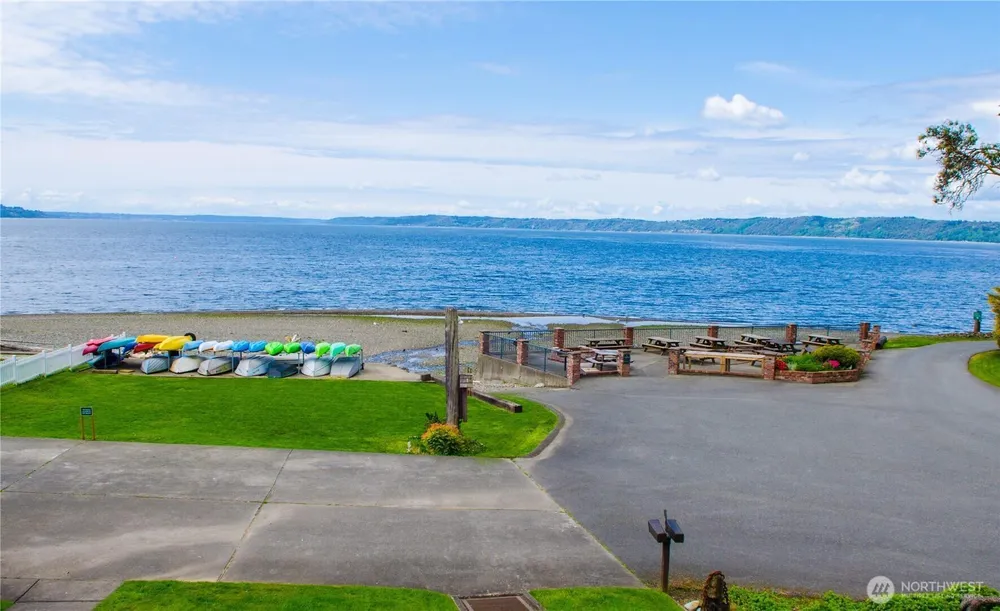 26445 Marine View Dr S, Des Moines, WA 98198