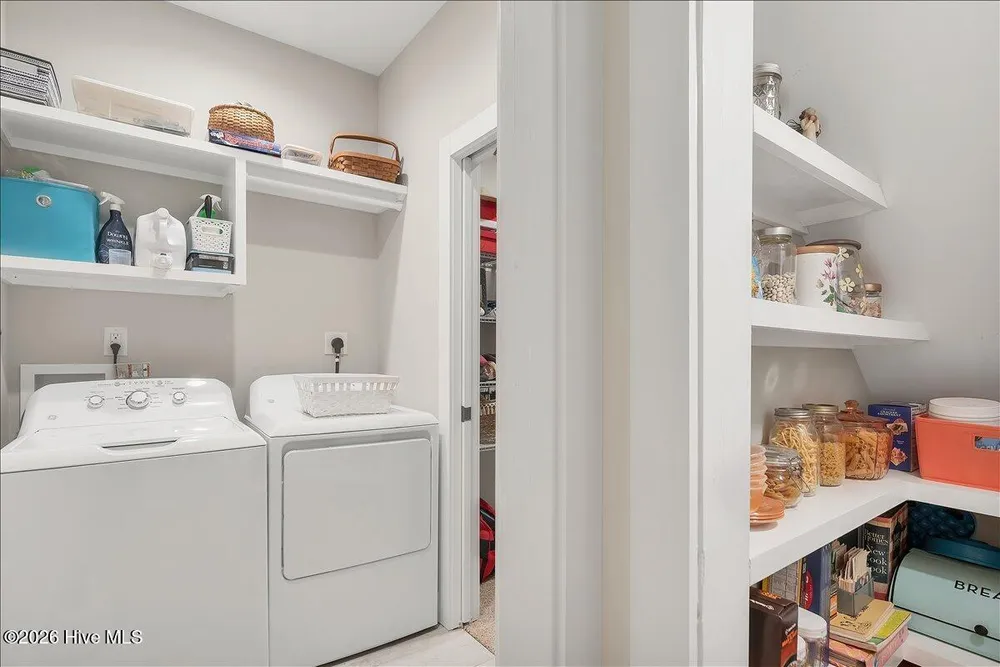 25 Station Ave, Southern Pines, NC 28387