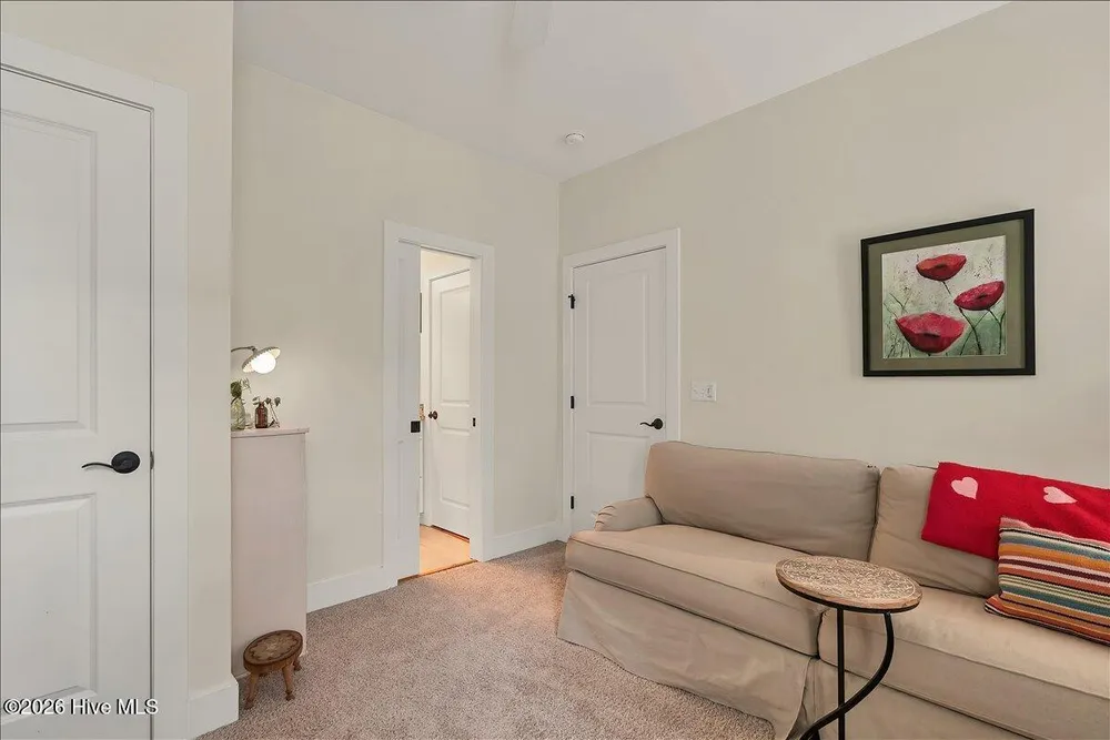 25 Station Ave, Southern Pines, NC 28387